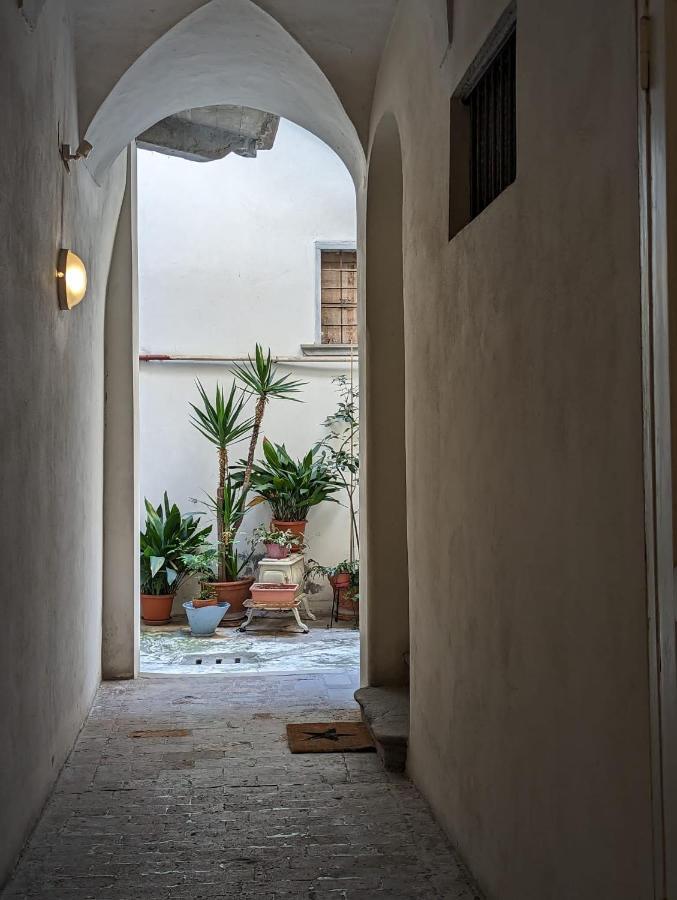 Papavero Piazza Delfino بيرغامو المظهر الخارجي الصورة